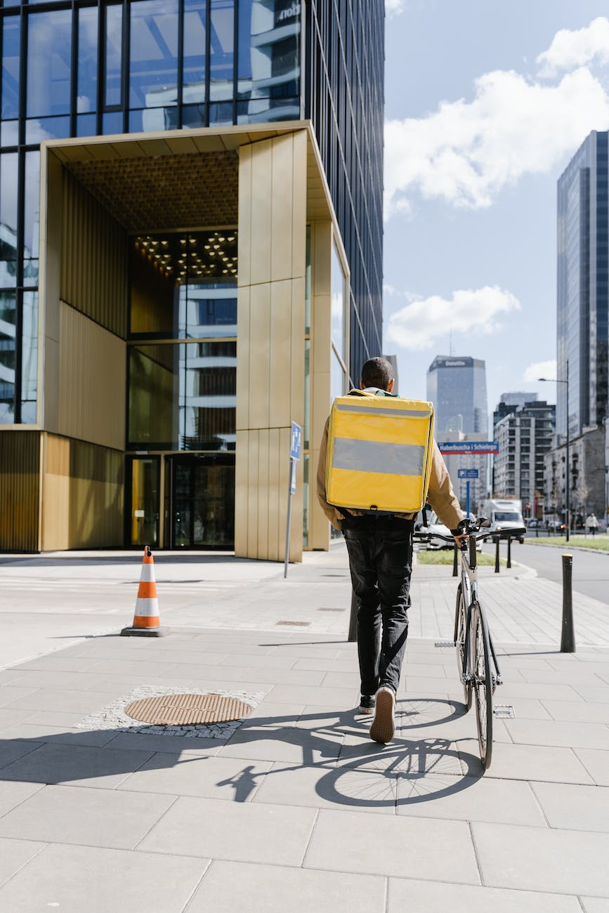 Do you Need a License to Doordash on Bike? (3 Requirements, Updated